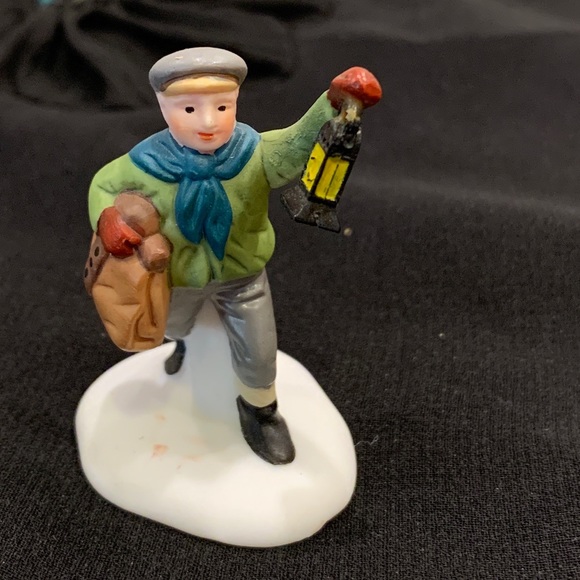 Dept 56, Come into the Inn Figurines , EUC - Picture 5 of 9
